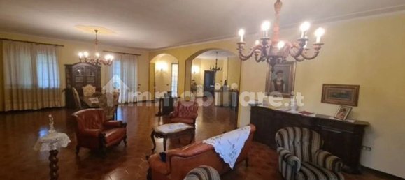 5 bedrooms Villa in Erbusco, Italy No. 258089 4