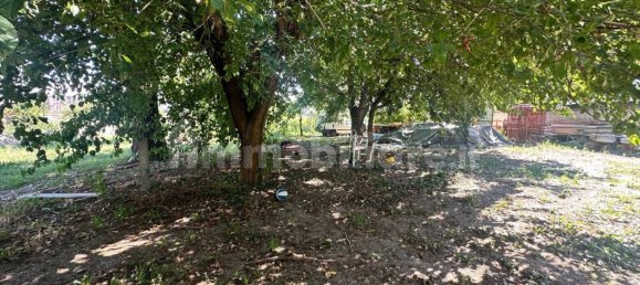 4 bedrooms House in Parma, Italy No. 330600 8