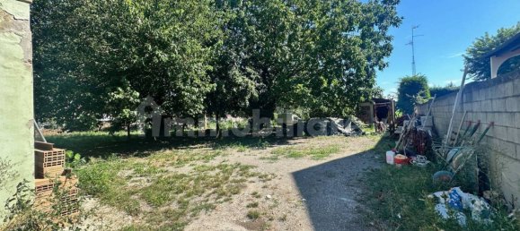 4 bedrooms House in Parma, Italy No. 330600 5