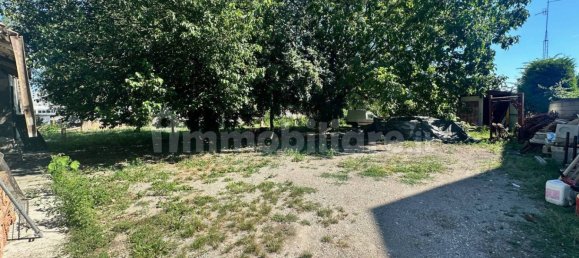 4 bedrooms House in Parma, Italy No. 330600 6