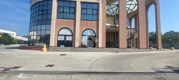 1 room Office in Castiglione delle Stiviere, Italy No. 142128 2