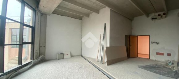 1 room Office in Castiglione delle Stiviere, Italy No. 142128 7