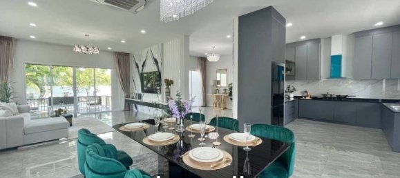 4 bedrooms Villa in Pattaya, Thailand No. 16525 6