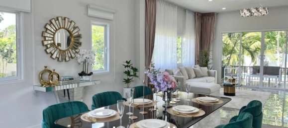 4 bedrooms Villa in Pattaya, Thailand No. 16525 5