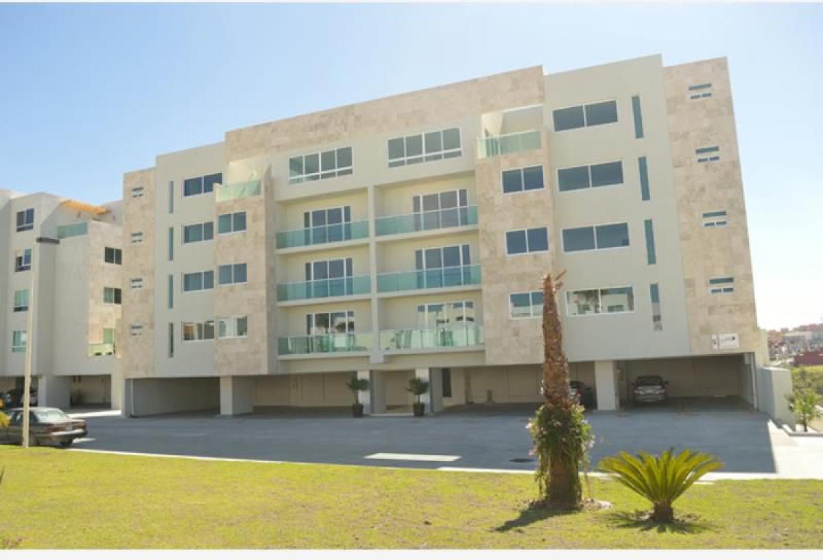 Apartamento de 3 dormitorios en Puebla, Mexico No. 169693