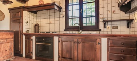 5 غرف نوم فيلا في Uzzano, Italy رقم 339465 19