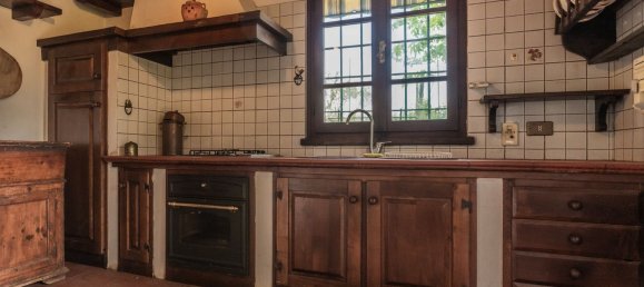 5 غرف نوم فيلا في Uzzano, Italy رقم 339465 18