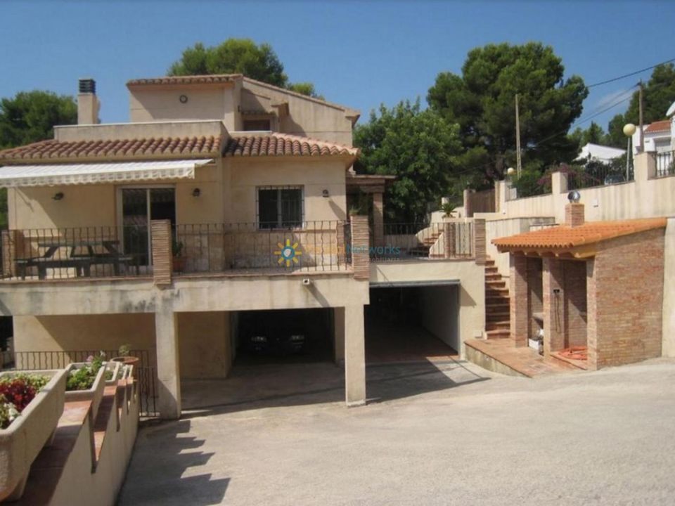 8 bedrooms House in Valencia, Spain No. 228532