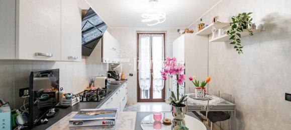 3 rooms Apartment in Cerro al Lambro, Italy No. 42608 15