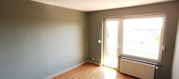 4 rooms Apartment in Wolfenbuttel, Germany No. 230290 3