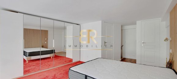 1 bedroom Duplex in Paris, France No. 184274 7