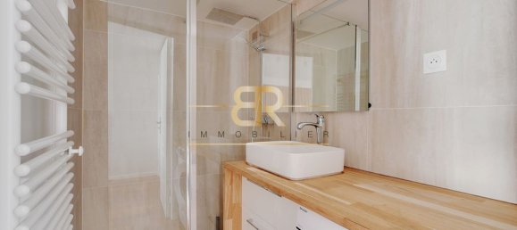 1 bedroom Duplex in Paris, France No. 184274 9