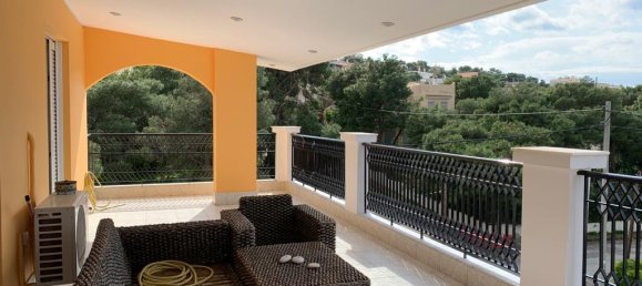 4 Schlafzimmer Villa in Saronida, Greece, Nr. 4236 8