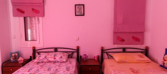 Propiedad comercial de 12 dormitorios en Malesina, Greece No. 4866 14