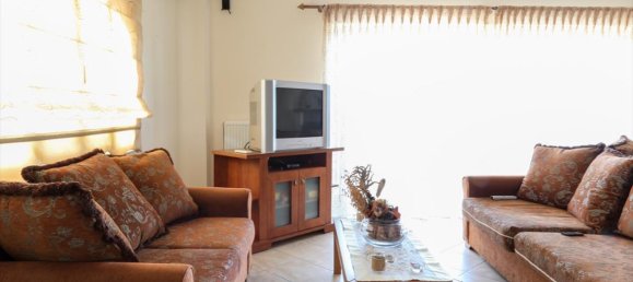 Propiedad comercial de 12 dormitorios en Malesina, Greece No. 4866 13