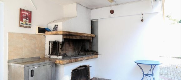 Propiedad comercial de 12 dormitorios en Malesina, Greece No. 4866 5