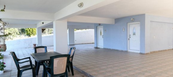 Propiedad comercial de 12 dormitorios en Malesina, Greece No. 4866 4