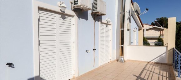 Propiedad comercial de 12 dormitorios en Malesina, Greece No. 4866 20