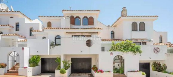 3 bedrooms Townhouse in Estepona, Spain No. 33166 4