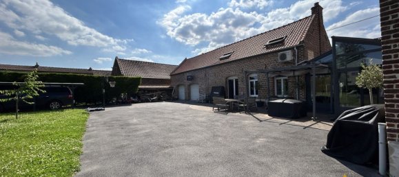 6 bedrooms House in Fechain, France No. 158793 33