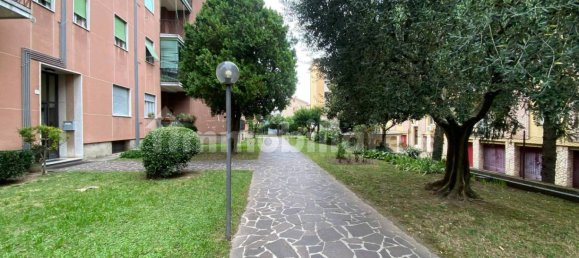 Apartamento de 3 dormitorios en Brescia, Italy No. 291672 3