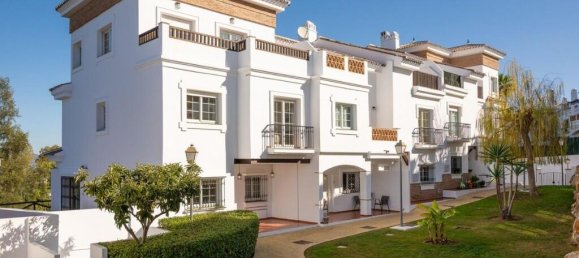 4 bedrooms Townhouse in Alhaurin de la Torre, Spain No. 172955 4