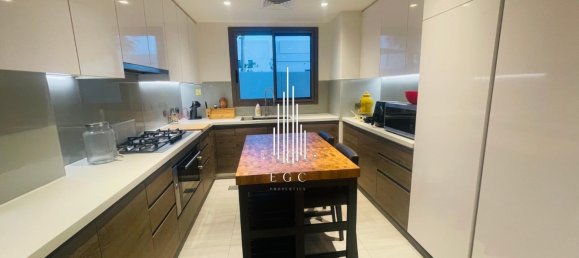 3 bedrooms Townhouse in Yas Island, UAE No. 35724 8