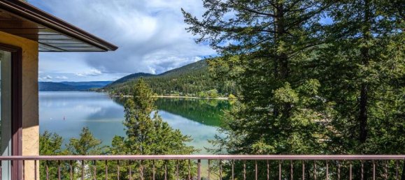 3 bedrooms House in British Columbia, Canada No. 1119 6