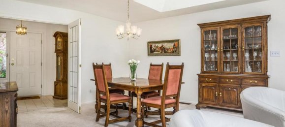 3 bedrooms House in British Columbia, Canada No. 1119 10