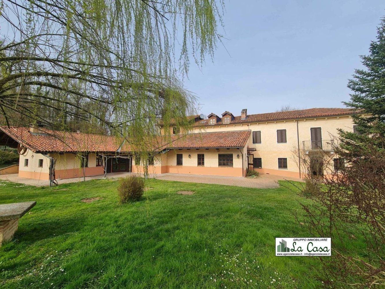 5 rooms Commercial property in Villanova d'Asti, Italy No. 59821