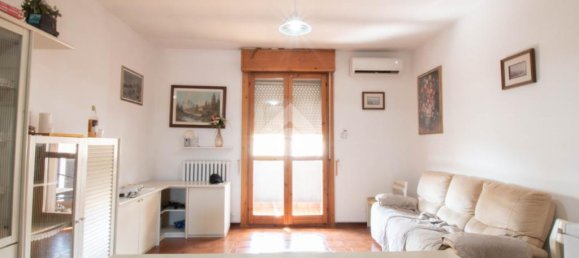3 bedrooms Apartment in Carpi, Italy No. 346176 2