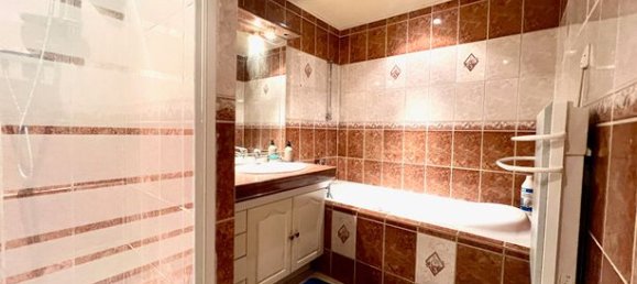 Casa de 3 dormitorios en Vinneuf, France No. 300756 8