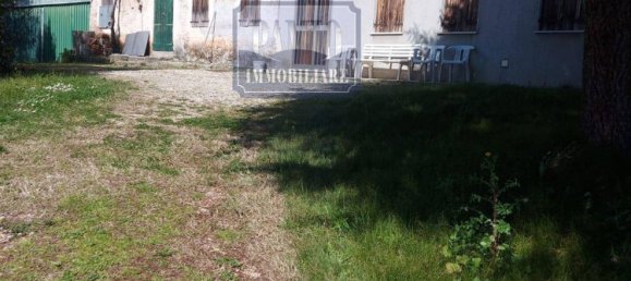 7 rooms House in Volpago del Montello, Italy No. 60958 4