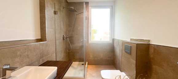 3 bedrooms Penthouse in Munich, Germany No. 202176 2