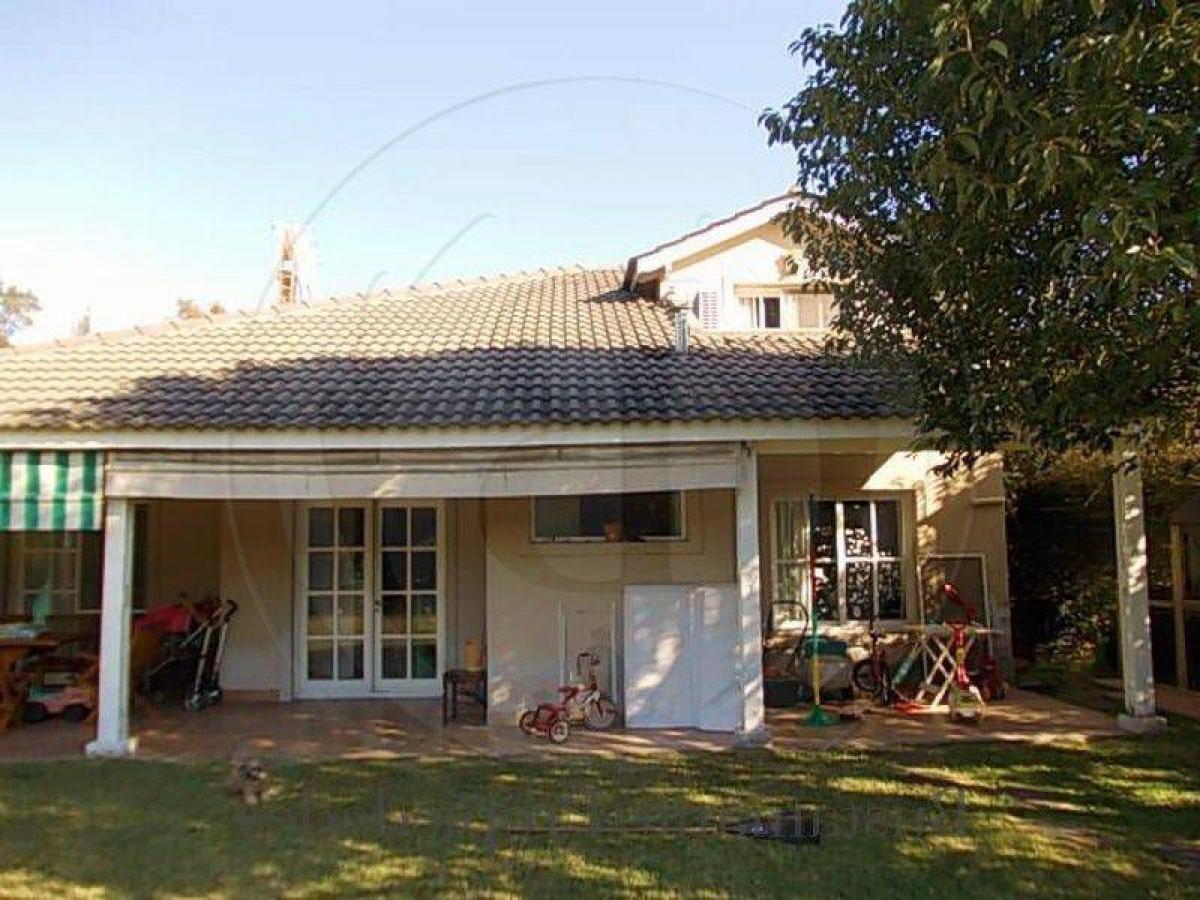 3 bedrooms House in Pilar, Argentina No. 11410