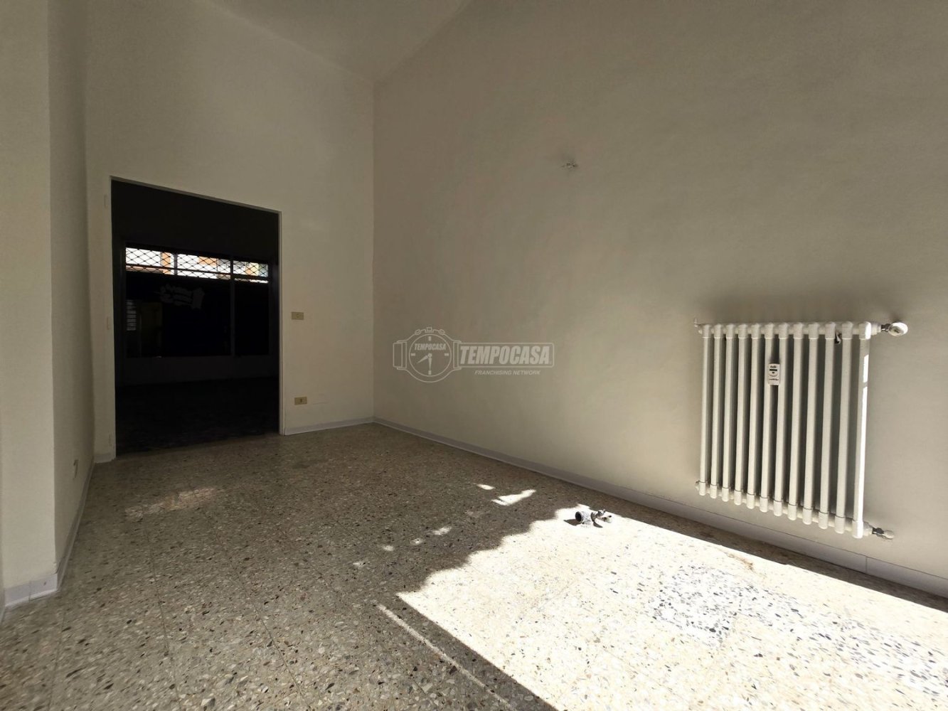 2 rooms Apartment in Turin, Italy No. 70112