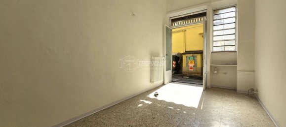2 rooms Apartment in Turin, Italy No. 70112 5