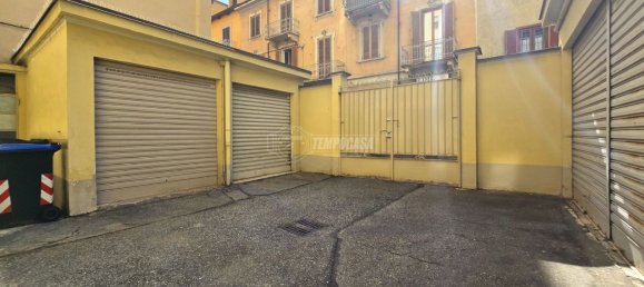 2 rooms Apartment in Turin, Italy No. 70112 4