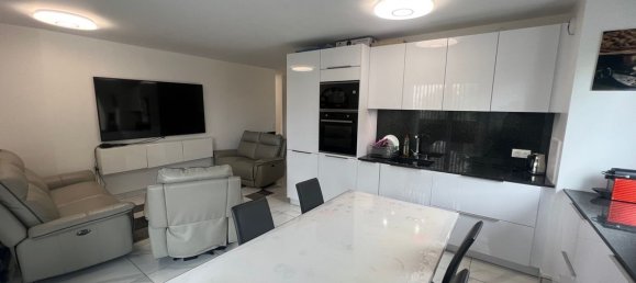 Квартира с 3 спальнями в Шампиньи-сюр-Марн, Франция № 179064 4