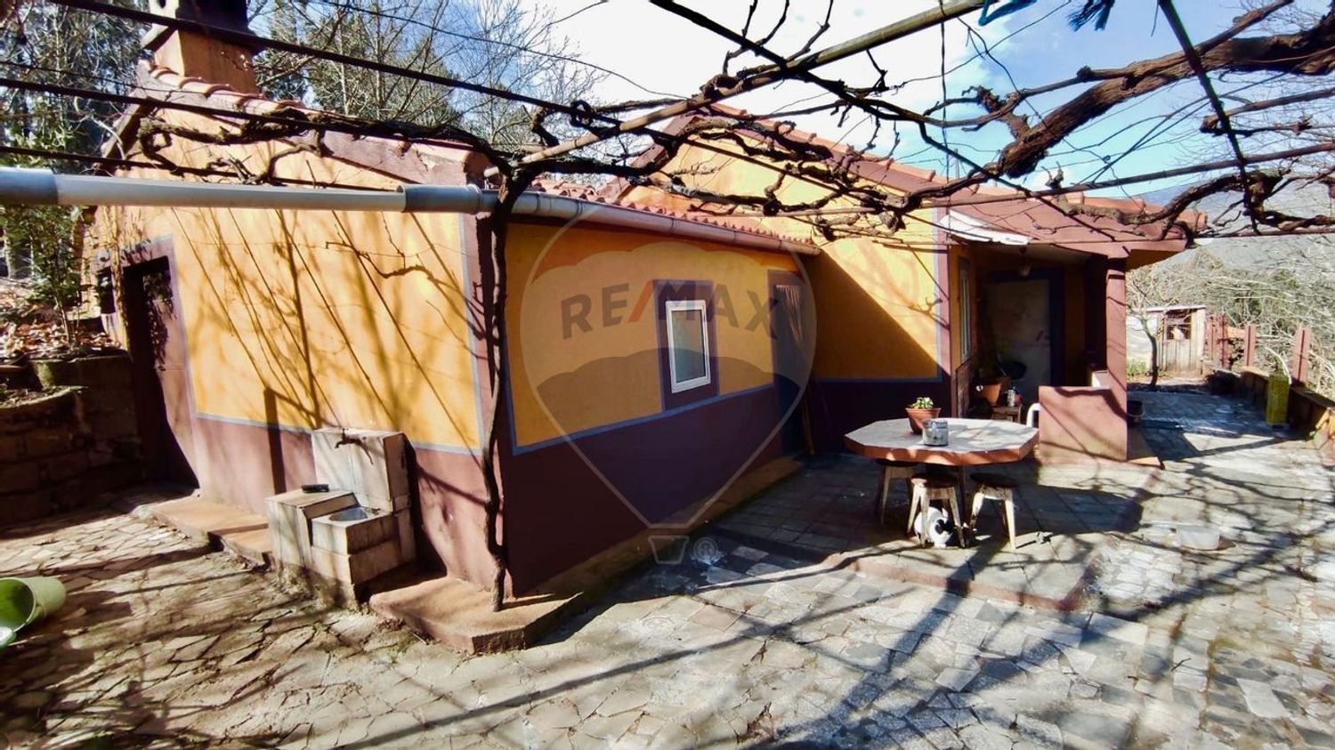 Casa de 1 dormitorio en Cortes do Meio, Portugal No. 169601