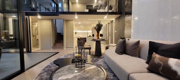 Кондоминиум  с 3 спальнями в Ваттхана, Таиланд № 58287 12