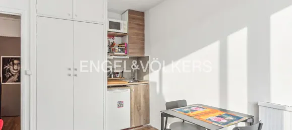 1 bedroom Apartment in Paris, France No. 137225 4