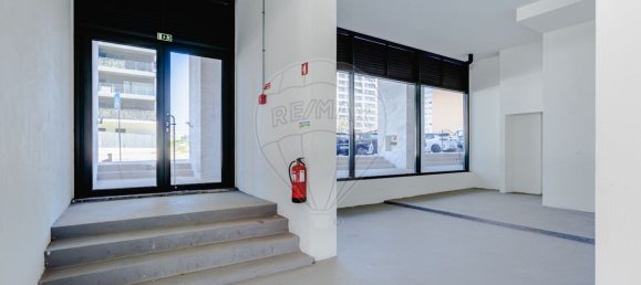 Gewerbliche Immobilie in Lisbon, Portugal 118m², Nr. 74041 3