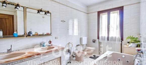 7-salle Villa à San Giorgio in Bosco, Italy No. 64021 31