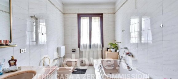 7-salle Villa à San Giorgio in Bosco, Italy No. 64021 30