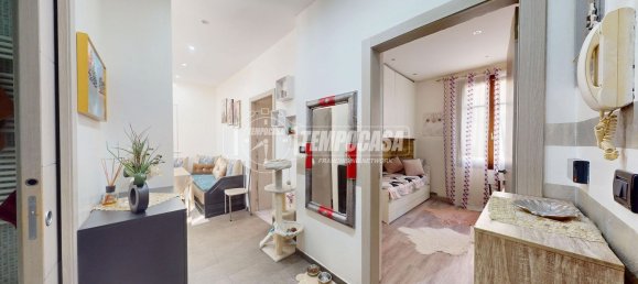 3 rooms Apartment in Turin, Italy No. 1836 2