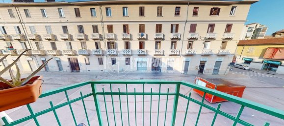 3 rooms Apartment in Turin, Italy No. 1836 12