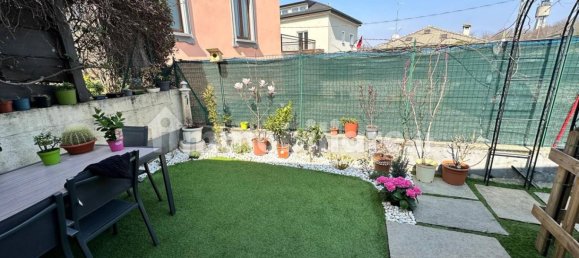 2 bedrooms Apartment in Montano Lucino, Italy No. 2627 20