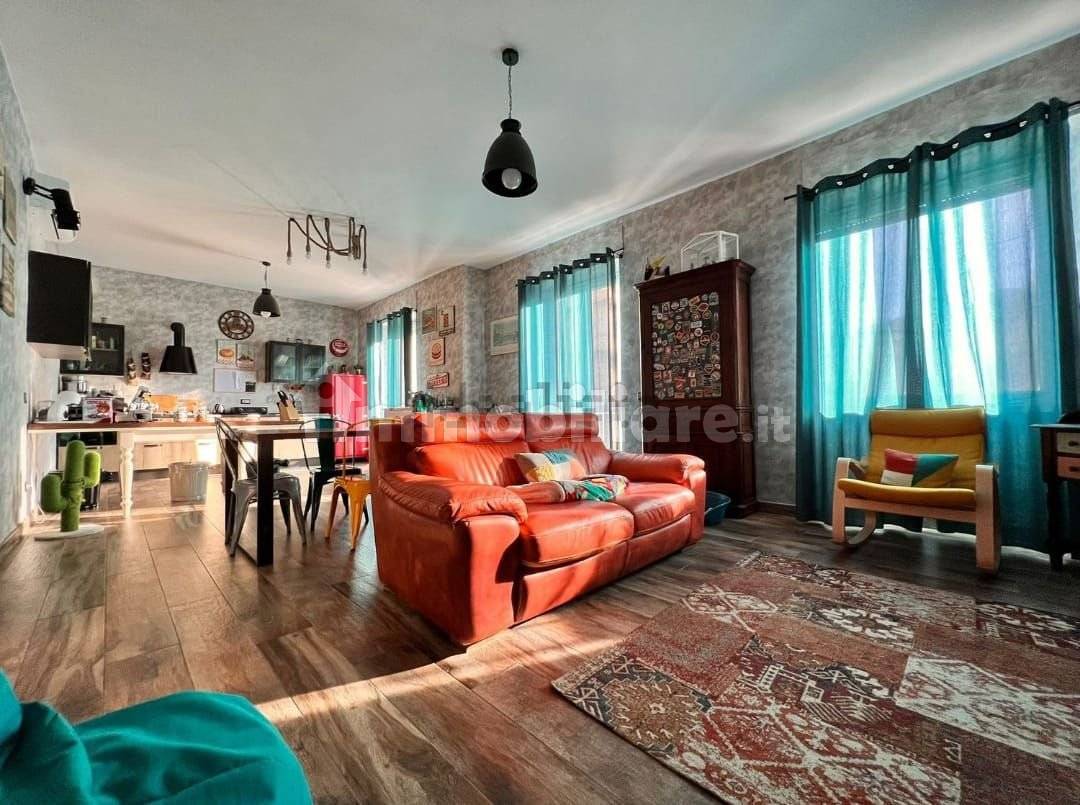 Квартира с 4 спальнями в Витербо, Италия № 271050