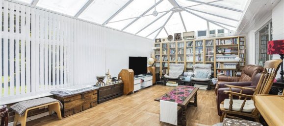 3 bedrooms Bungalow in Barnet, United Kingdom No. 6454 5